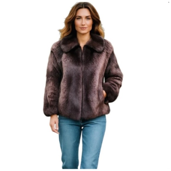 Leonard Furs Women’s Mink Coat. Small - Picture 1 of 12